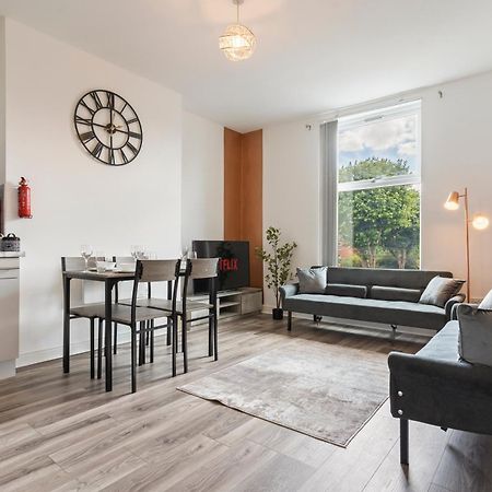 Bronze Haven - A Luxe And Cozy Stay In ברמינגהאם מראה חיצוני תמונה